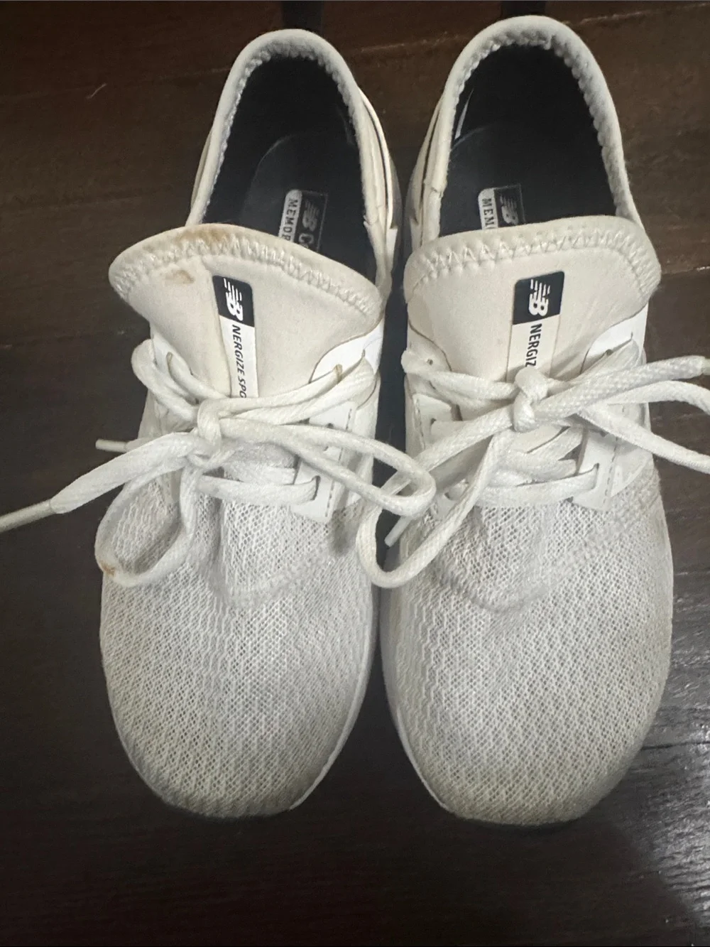 New Balance Women’s comfort Insert Memory Sole White Knit Athletic walking shoes